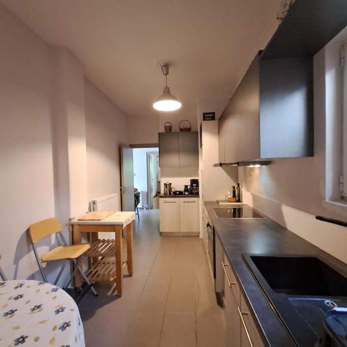 20' From The Airport,20' From The Center Of Athens Apartment ภายนอก รูปภาพ