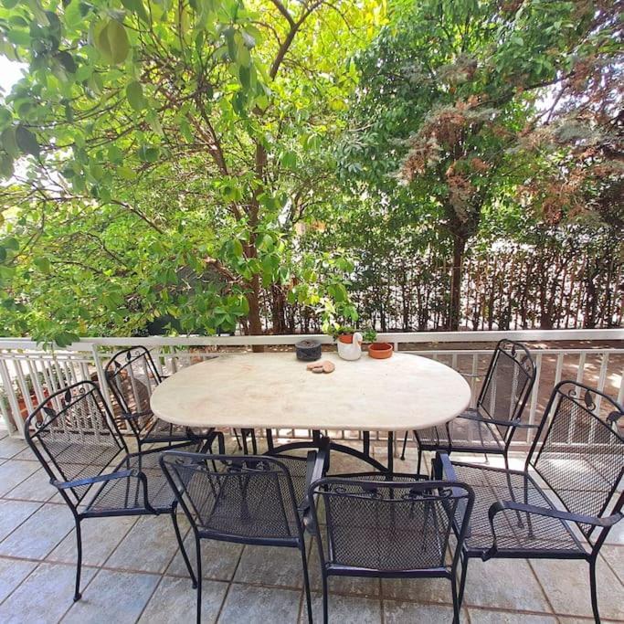 20' From The Airport,20' From The Center Of Athens Apartment ภายนอก รูปภาพ